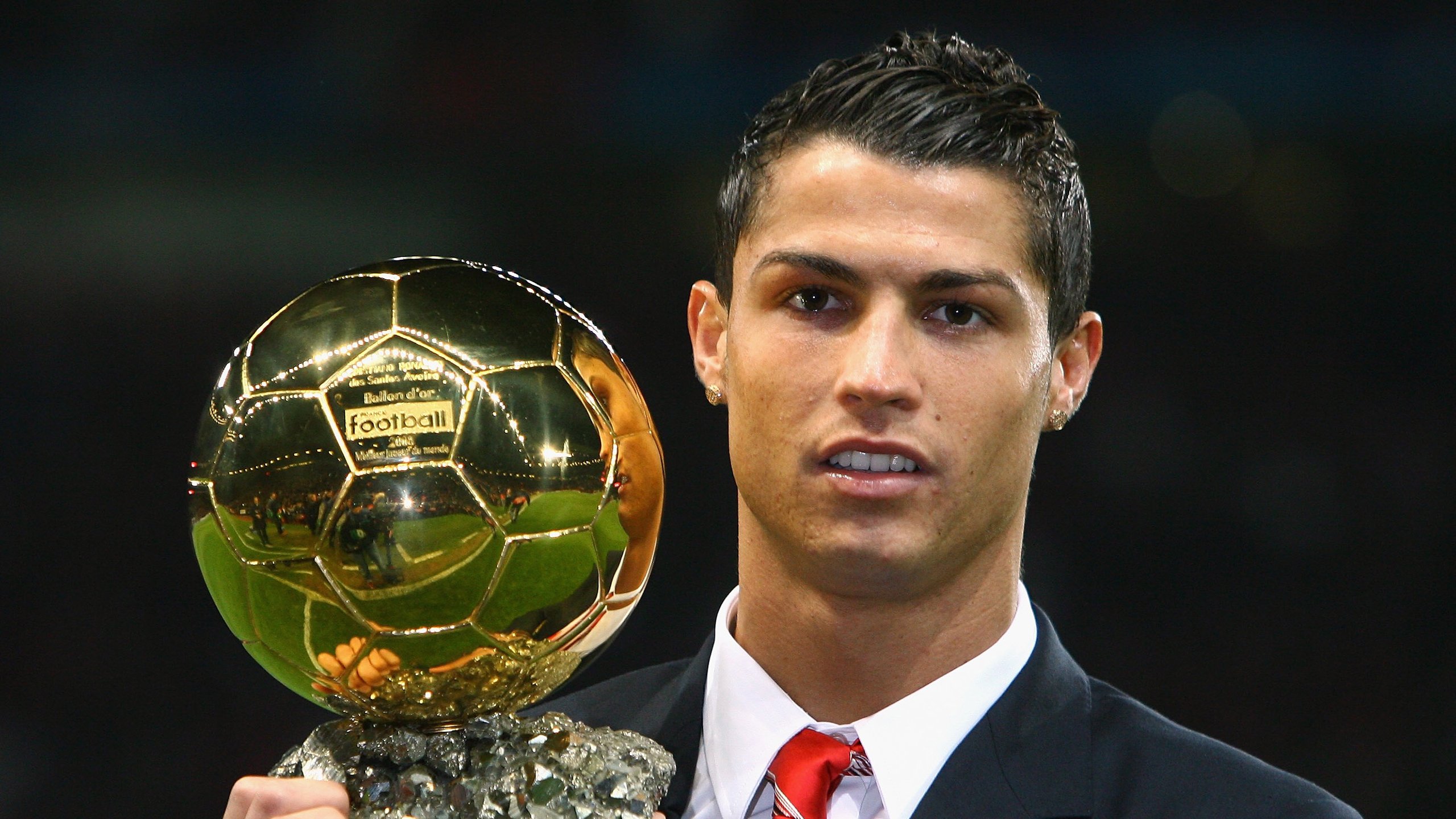 中国队门将穆斯莱拉在巴黎奥运会上展现出高水平的扑救能力，穆斯莱拉为什么不去豪门